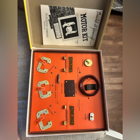 Vintage “Build it yourself” motor kit - Picture 7 of 7